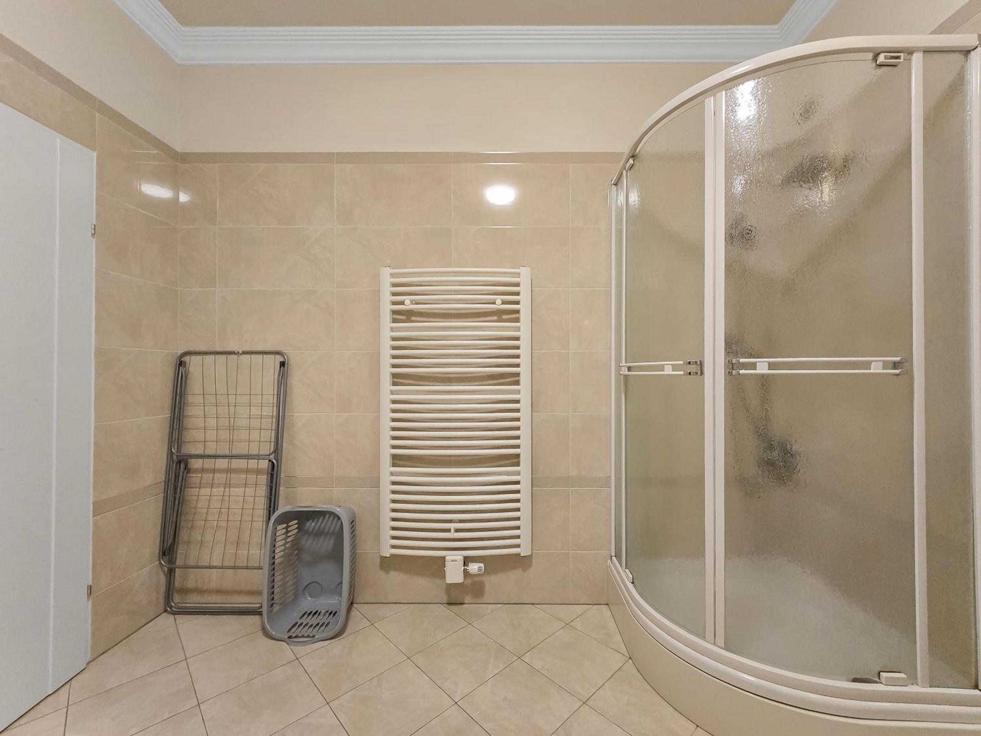 King-Size Comfort In Three Bedrooms Вена Экстерьер фото