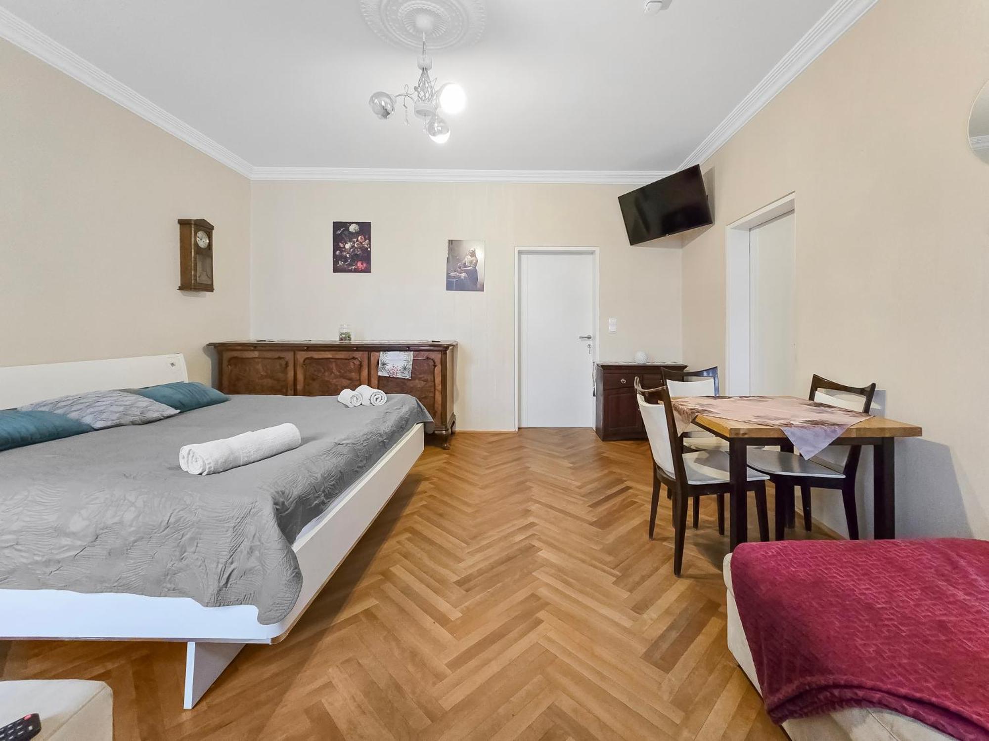 King-Size Comfort In Three Bedrooms Вена Экстерьер фото